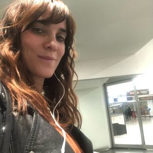 Meet your Posher, Valeria